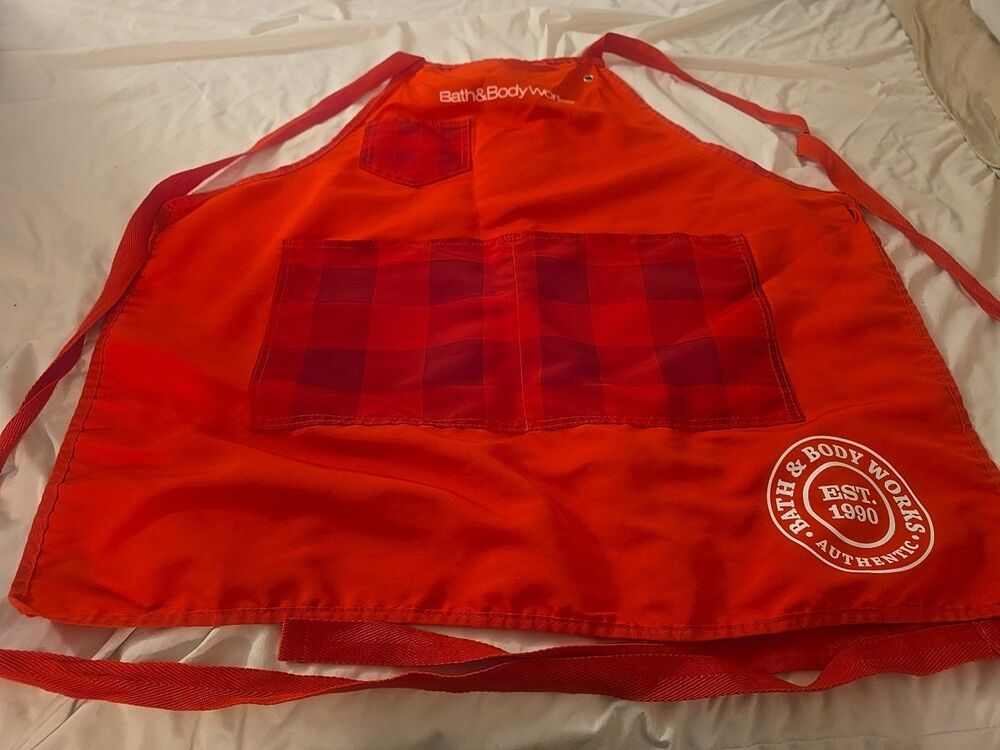 Bath & Body Works Red Work Apron w Checkered Pockets Halloween Multi-se